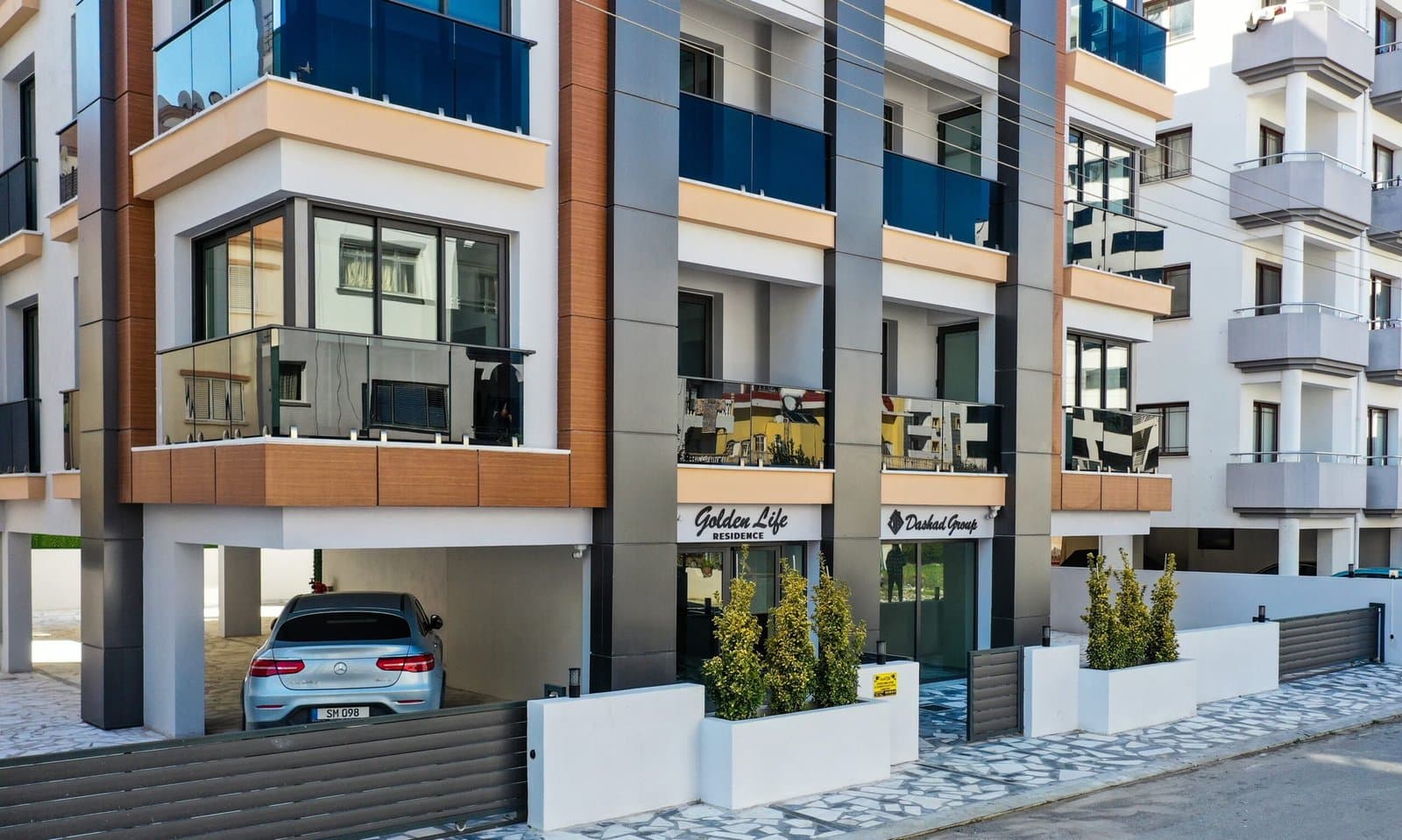 Golden Life, Famagusta city centre