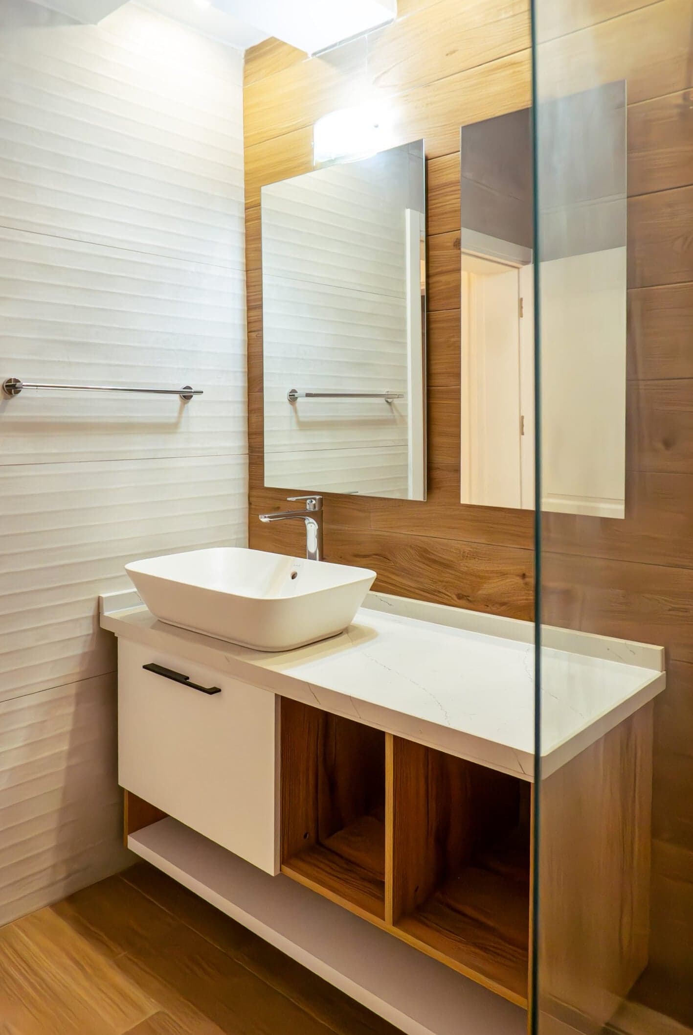 Bathroom vanity with wood-effect wall